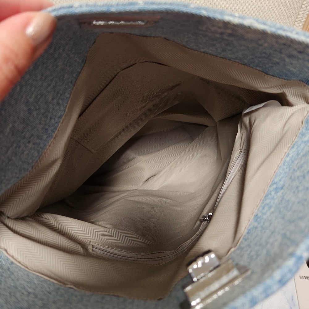 Quilted Demin Shoulder Bag With Chain Straps New No Tag - Picture 6 of 7